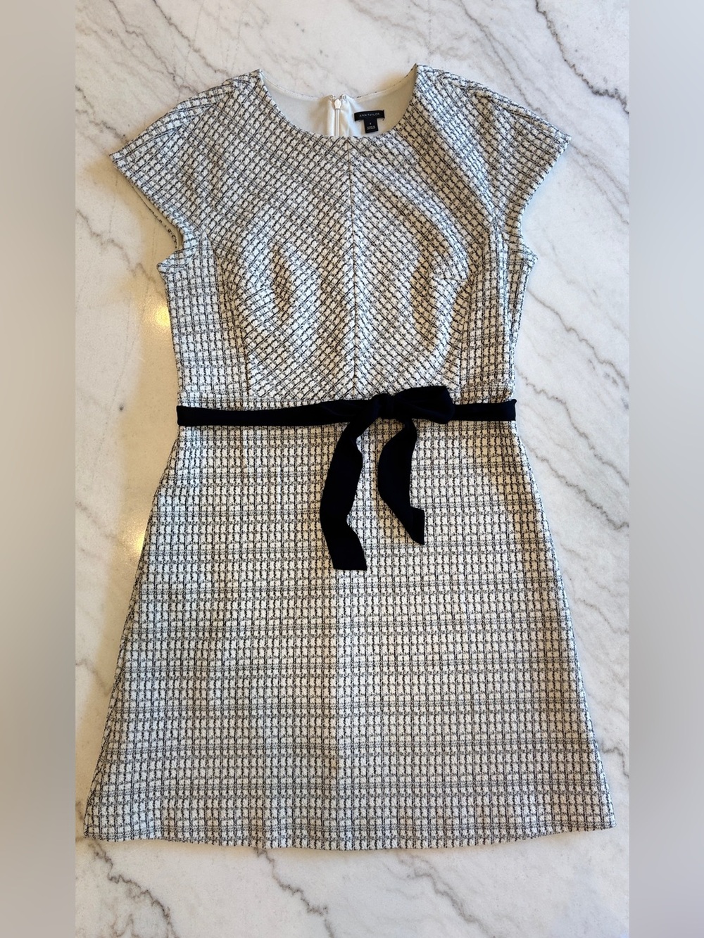 Ann Taylor Cream and Black Tweed Cap-Sleeve Dress with Waist Tie